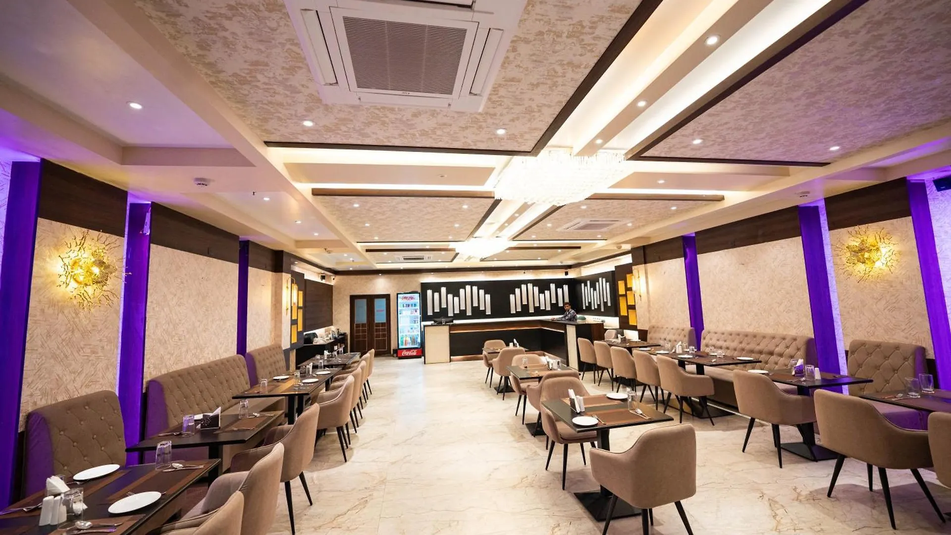 Hotel Vr Lux Varanasi