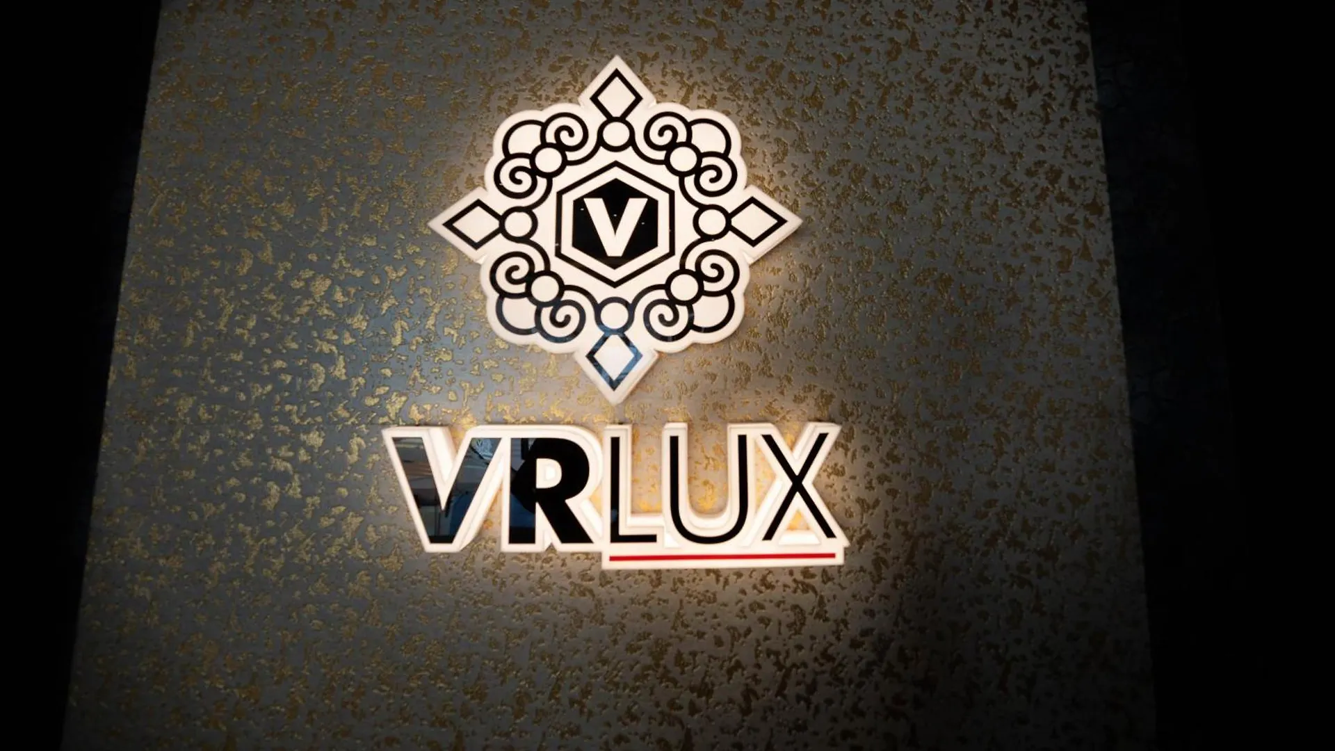 Hotel Vr Lux Varanasi