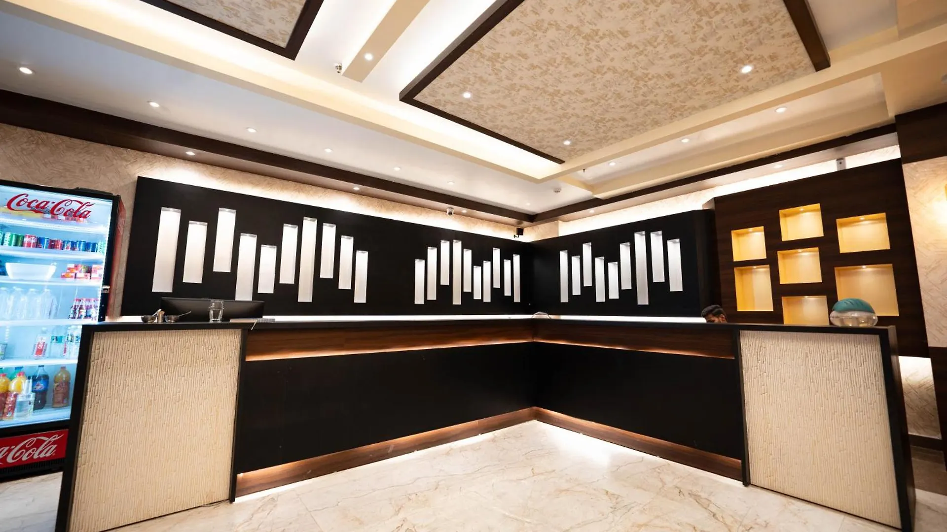 Hotel Vr Lux Varanasi 3*,